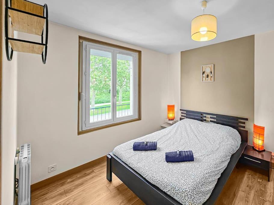 L'Escale Caennaise Apartment Bagian luar foto