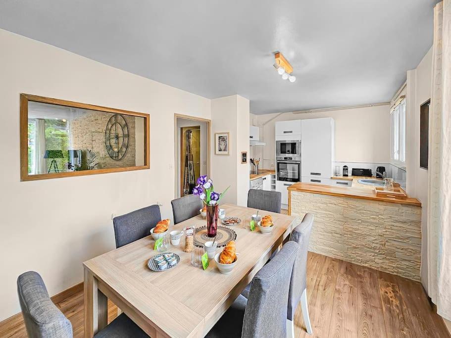 L'Escale Caennaise Apartment Bagian luar foto