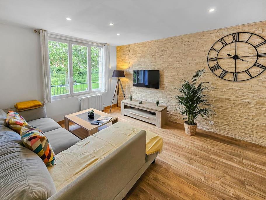 L'Escale Caennaise Apartment Bagian luar foto